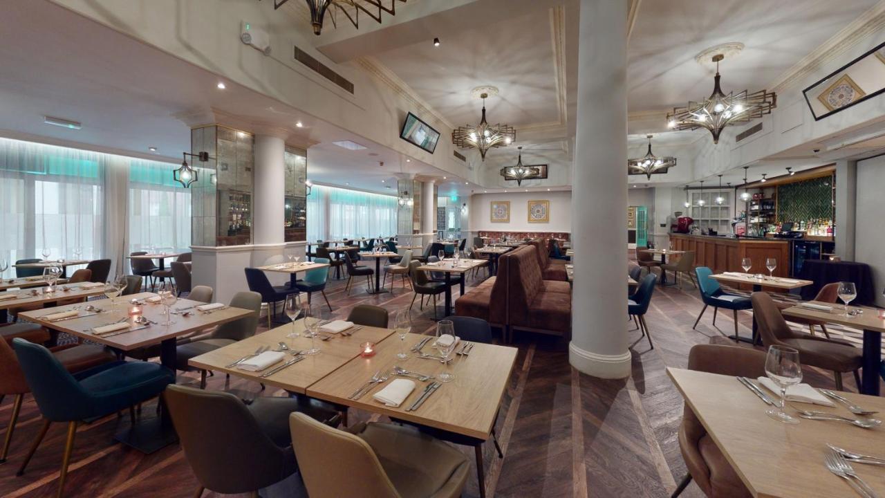 The Queen At Hotel, Bw Premier Collection Hotel 4*
