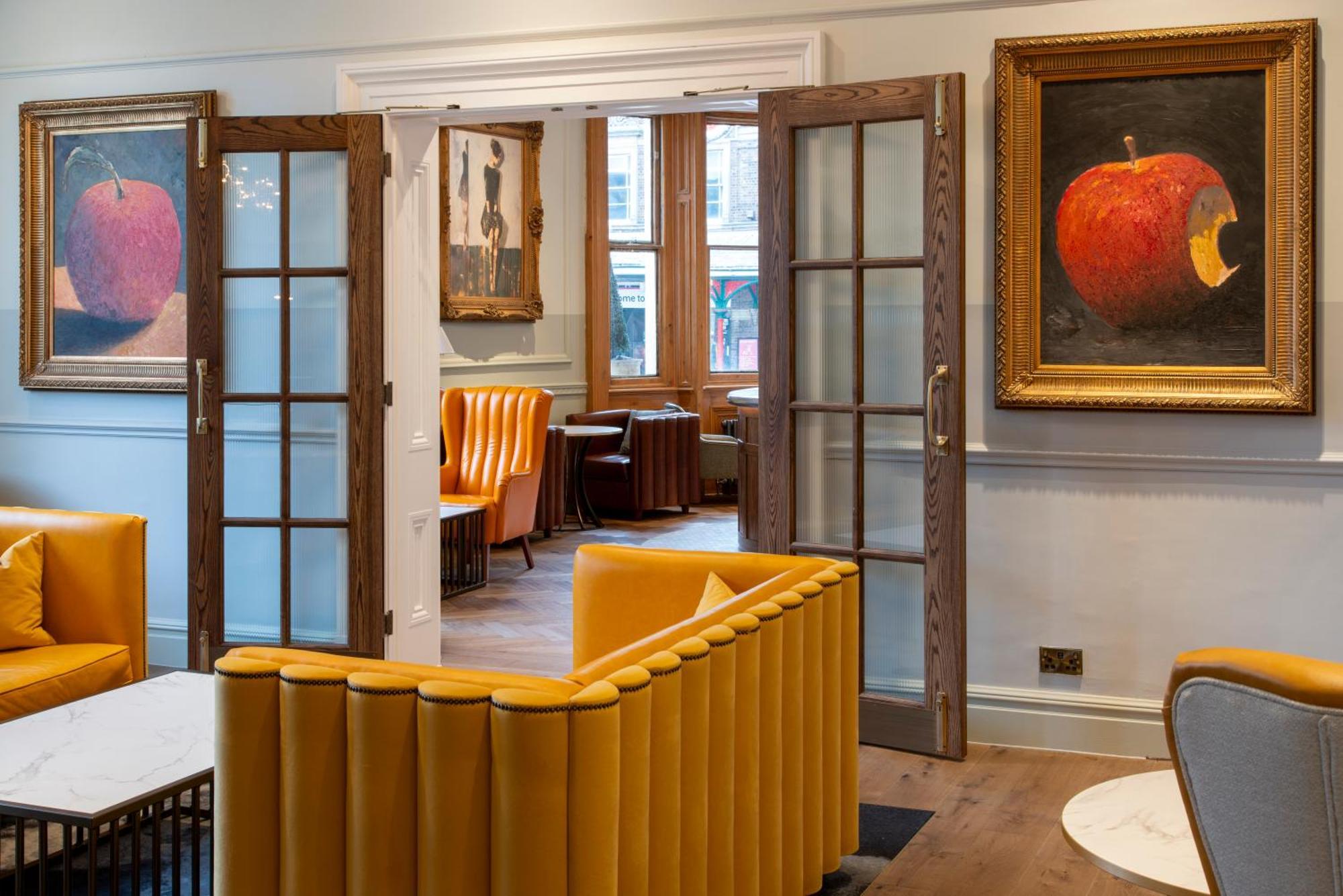 The Queen At Hotel, Bw Premier Collection 4*